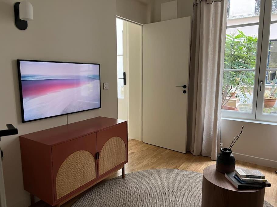 파리 Marais - Unique Duplex Decorated With Taste 아파트 외부 사진